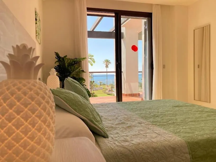 Sea Breeze Retreat - Golf Getaway Apartment Bahia de Casares 0*,  Spain